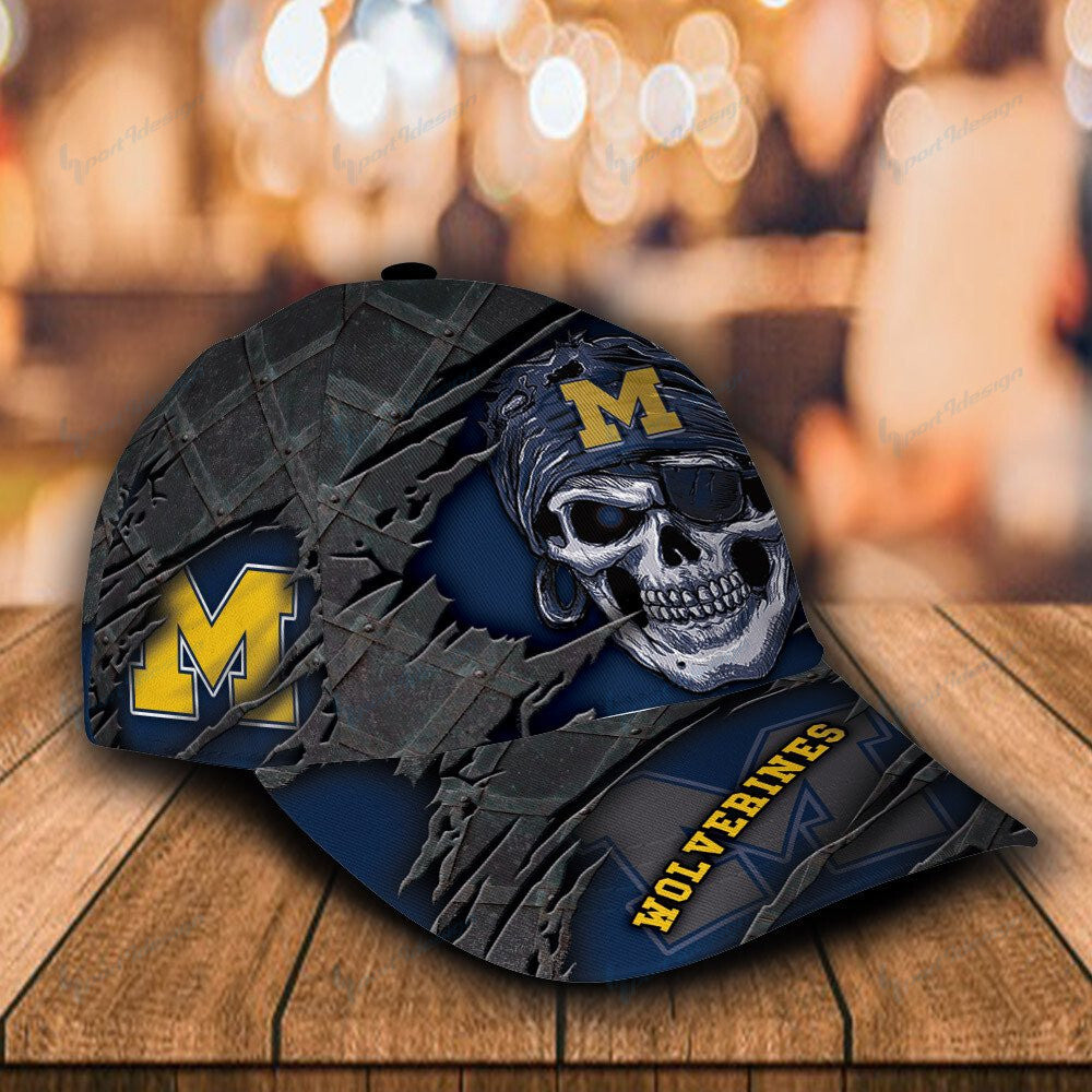 Michigan Wolverines Personalized Classic Cap 352