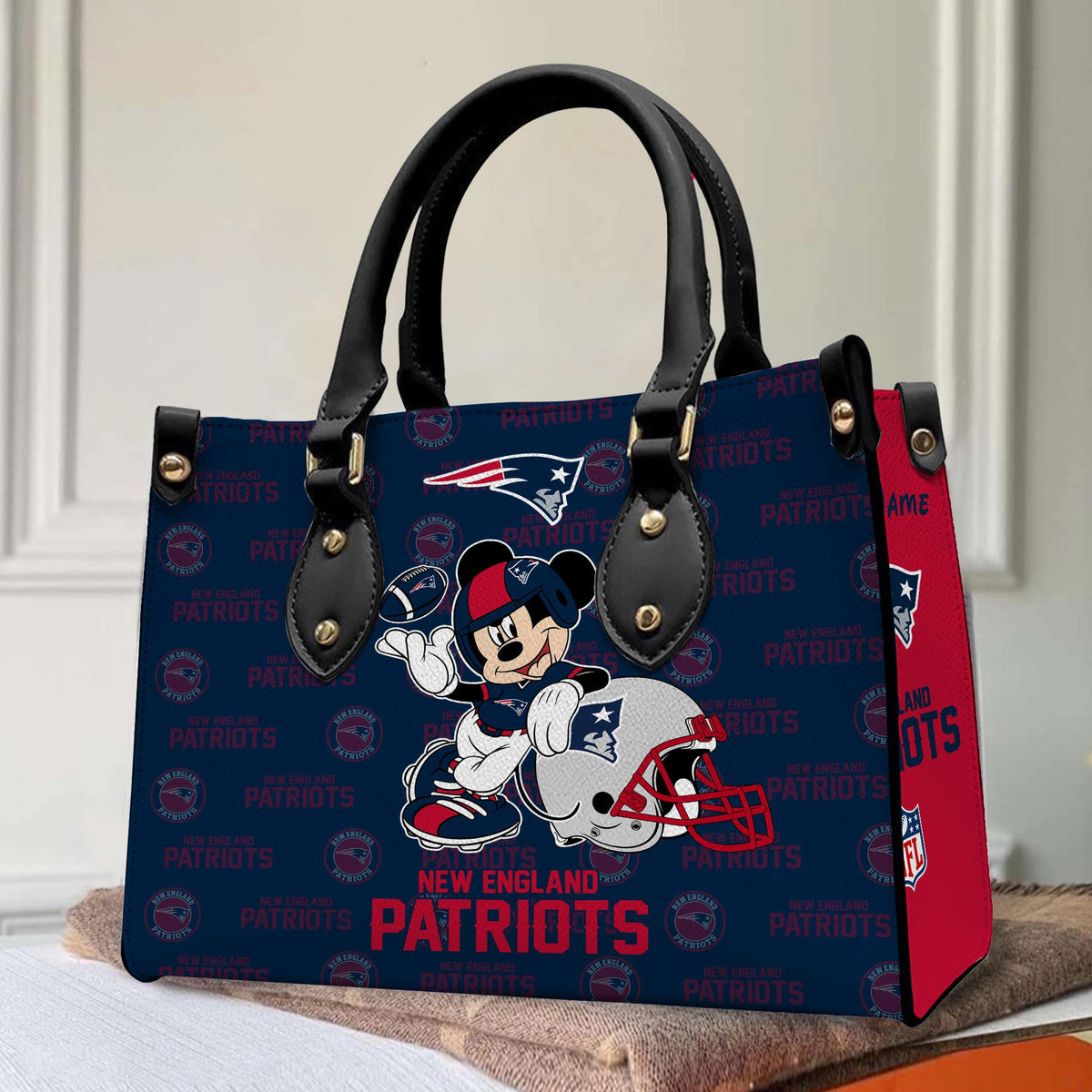 New England Patriots Personalized Leather Hand Bag BB420